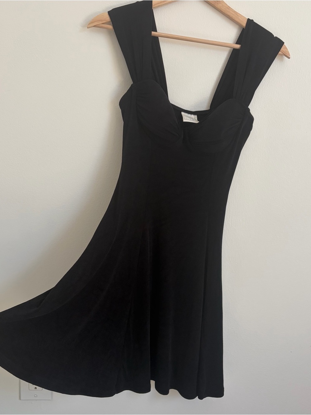 Moda International Black Sleeveless Sweetheart Fit-and-Flare Mini Dress